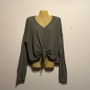 Mudd Olive Green Tie-Front Button-Down Knotted Top Sweater Size M Waffle Knit